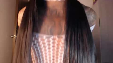 jesica online show from December 3, 5:30 am