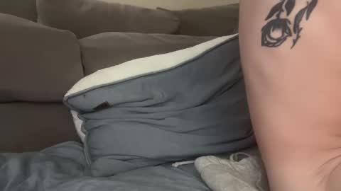 Snapshot of skrtlomaine chatting on September 25, 6:04 pm skrtlomaine online show from September 25, 6:04 pm