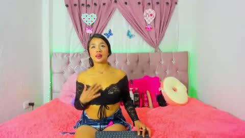 Dulce online show from August 3, 8:04 pm