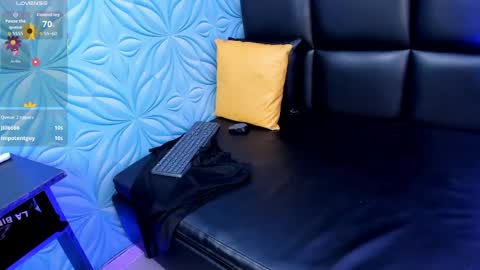SKY online show from April 29, 5:51 pm