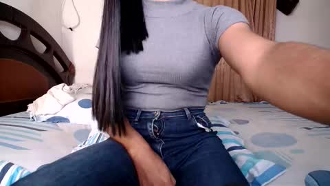 Snapshot of skylarg555 chatting on October 26, 2:01 am skyla online show from October 26, 2:01 am