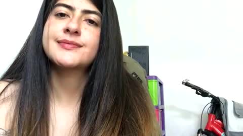 Skyler online show from March 11, 7:39 pm