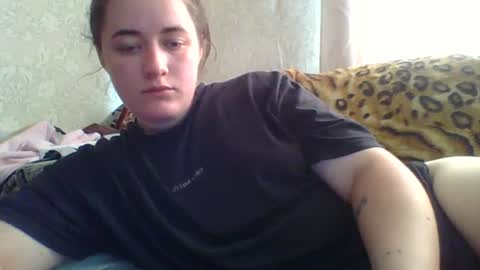 skyressie333 online show from July 25, 6:33 am