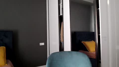 Snapshot of slemgem chatting on September 11, 6:36 am Slemgem Amy friends online show from September 11, 6:36 am