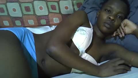 slender_queen online show from March 17, 6:40 am