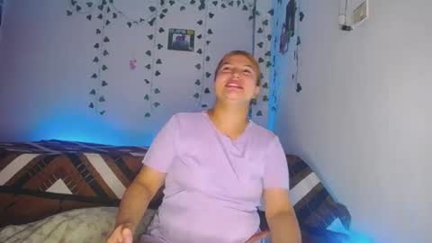 sleyandluna1 online show from July 2, 2:31 am