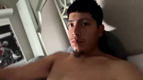 Snapshot of slickbadboy chatting on November 1, 7:13 pm slickbadboy online show from November 1, 7:13 pm