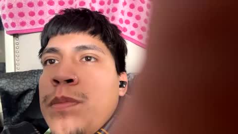 Snapshot of slickbadboy chatting on January 30, 6:32 pm slickbadboy online show from January 30, 6:32 pm