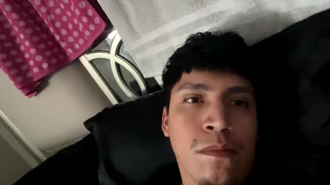 Snapshot of slickbadboy chatting on January 24, 10:19 pm slickbadboy online show from January 24, 10:19 pm