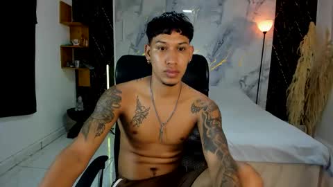 slim_master12 online show from May 18, 3:27 am