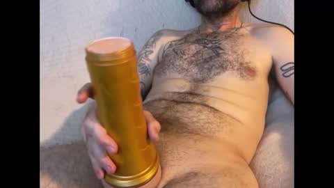 slipperyrichard_420 online show from December 11, 2:52 am