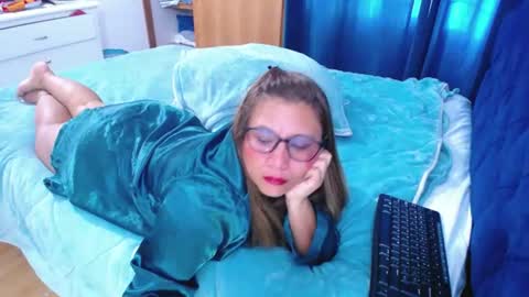 Slutdirtyxxx online show from June 26, 12:10 pm
