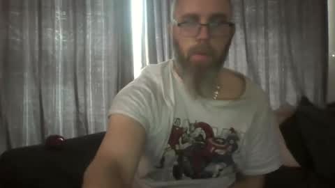 slutfucker20 online show from April 4, 7:37 am