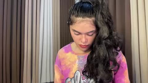 Slutty Lavinia online show from May 14, 5:00 pm