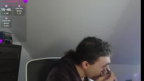 Natsu online show from April 14, 5:05 pm