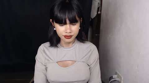 Jennifer online show from December 19, 2:34 pm