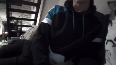 sluttytoy83 online show from December 6, 6:00 pm