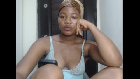 sluttyxxdrip online show from October 22, 9:01 am