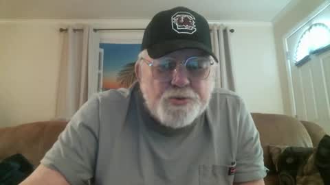 Snapshot of slydevi1 chatting on October 18, 9:19 pm Slydevil online show from October 18, 9:19 pm