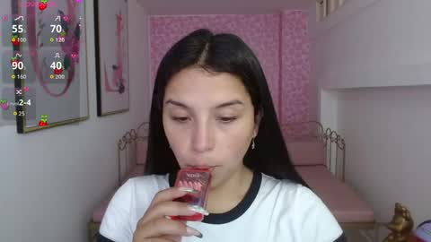 Mariana Torres online show from June 2, 1:02 pm