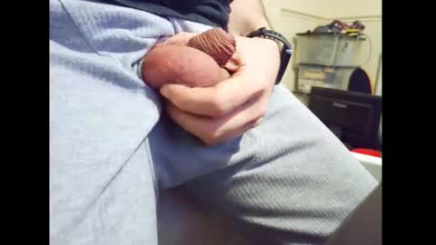 Small Hairy Uncut online show from February 27, 5:33 am