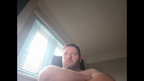 smallone19832 online show from December 17, 9:28 am