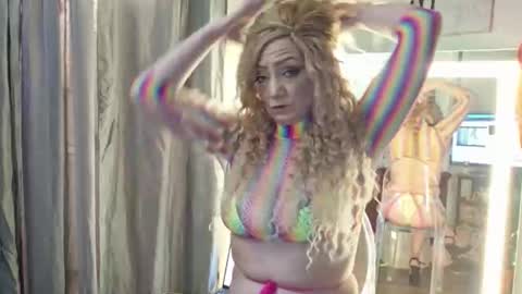 smashinganna916 online show from February 16, 9:29 am