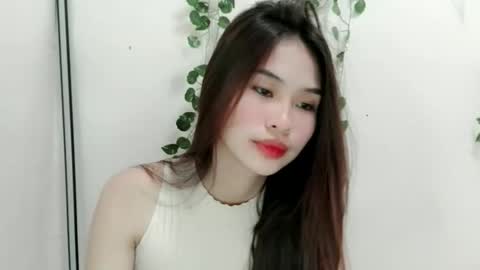 Snapshot of smellon_shake chatting on October 12, 5:11 am Julia online show from October 12, 5:11 am