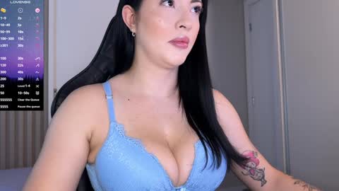 Emily Burns online show from January 9, 1:24 pm