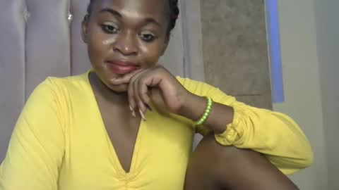 smiley_berry online show from November 7, 2:47 am