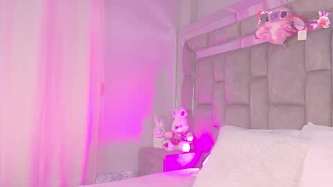      online show from January 11, 6:36 pm