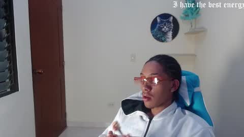 smitt jr online show from January 19, 4:00 am