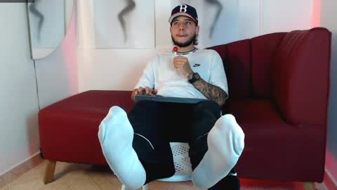 777 online show from May 6, 1:55 am