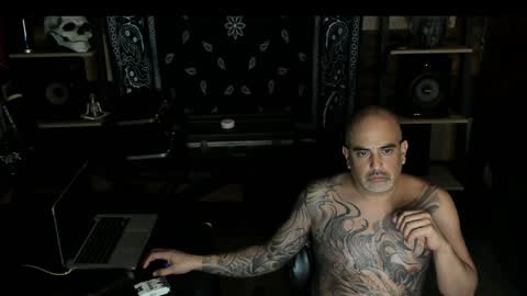 Snapshot of smokey915 chatting on January 19, 3:18 am Smokey915 online show from January 19, 3:18 am