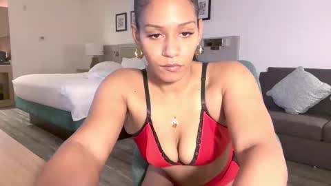 SmokinCyn online show from January 17, 2:32 am