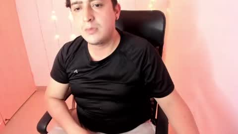 smoothbear_ online show from July 9, 7:56 am