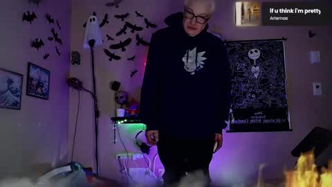 Viiscount  Snarfle Von Snarfenberg online show from December 2, 8:47 am