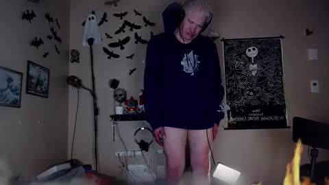 Viiscount  Snarfle Von Snarfenberg online show from December 2, 2:58 pm