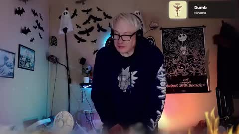 Viiscount  Snarfle Von Snarfenberg online show from December 4, 6:22 pm