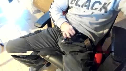 snip1977 online show from January 23, 2:17 pm