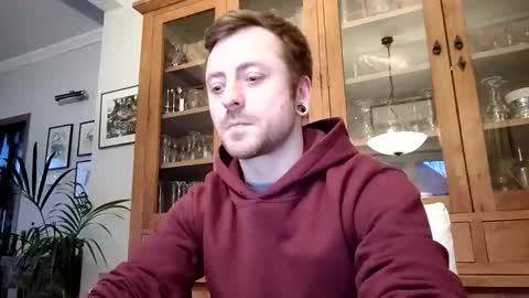 snoecks online show from March 16, 5:50 pm