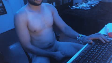 snow92jake online show from September 18, 7:01 am