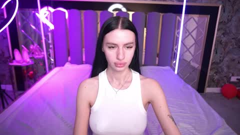 snow_whiteeex online show from March 31, 7:20 am