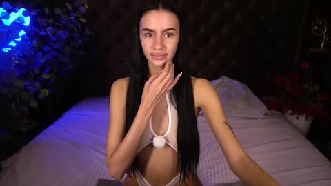 Snapshot of snow_whiteeex chatting on October 19, 5:45 am snow_whiteeex online show from October 19, 5:45 am