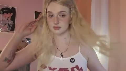 Ellie online show from July 30, 5:52 am