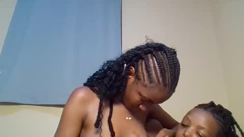 Snowie eyes online show from November 16, 11:18 pm