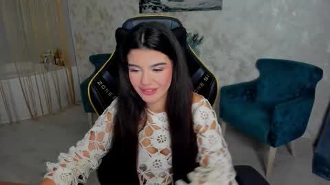 snowingwinter online show from October 13, 7:38 pm