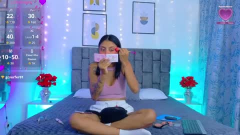 SOFFI AND CHISTOPHER online show from July 18, 12:40 pm