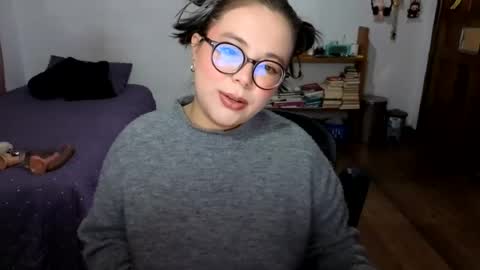 Sofi Lynch online show from July 23, 4:32 am