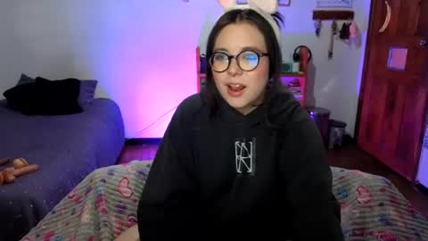 Sofi Lynch online show from July 10, 7:24 am